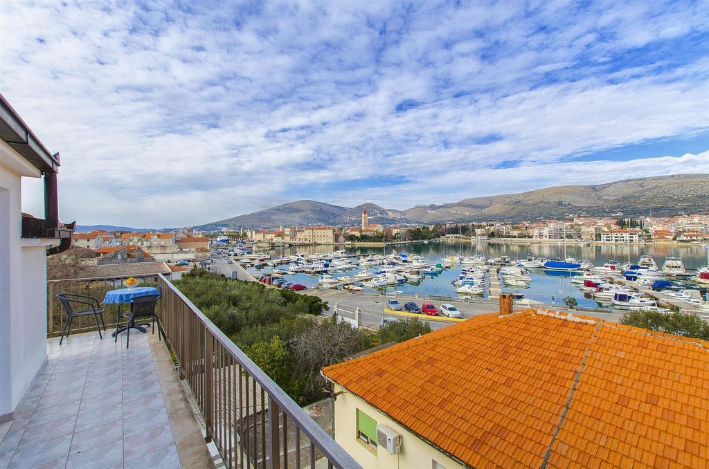 Apartments&Rooms Iva Trogir Buitenkant foto
