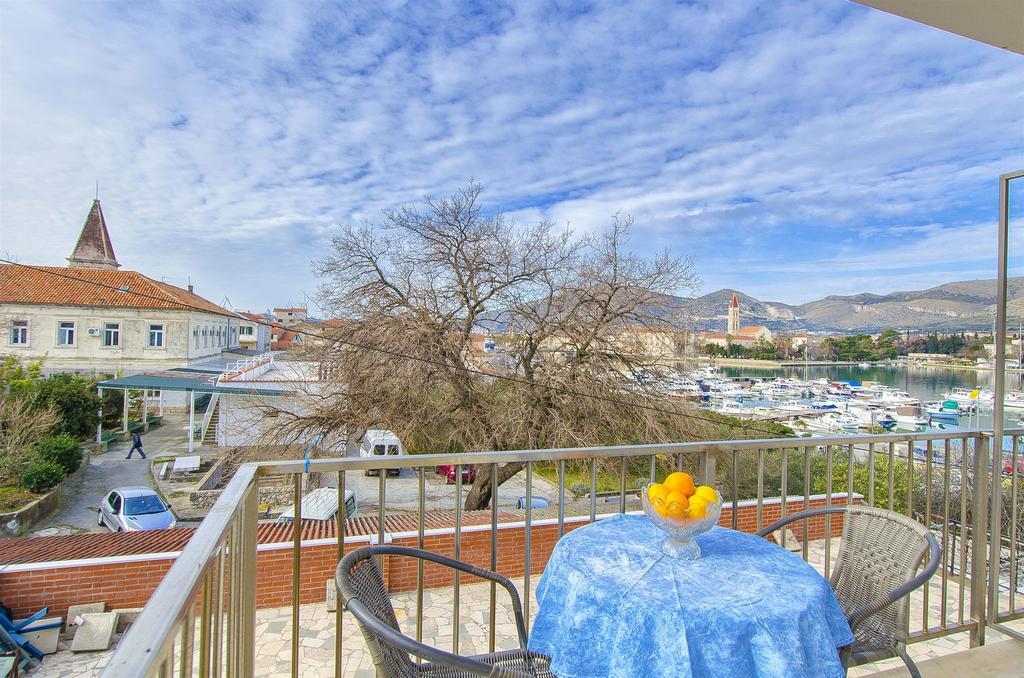 Apartments&Rooms Iva Trogir Buitenkant foto